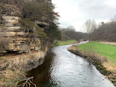 Apple River Canyon State Park