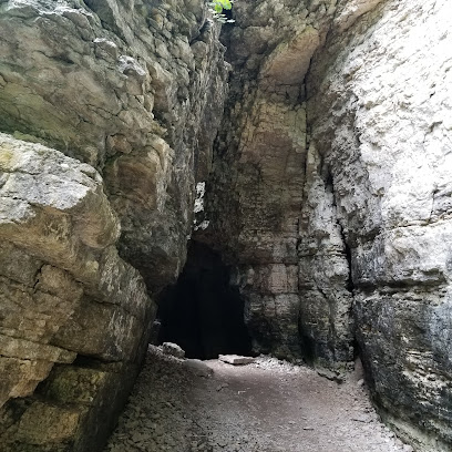 Ice Cave Hill Park