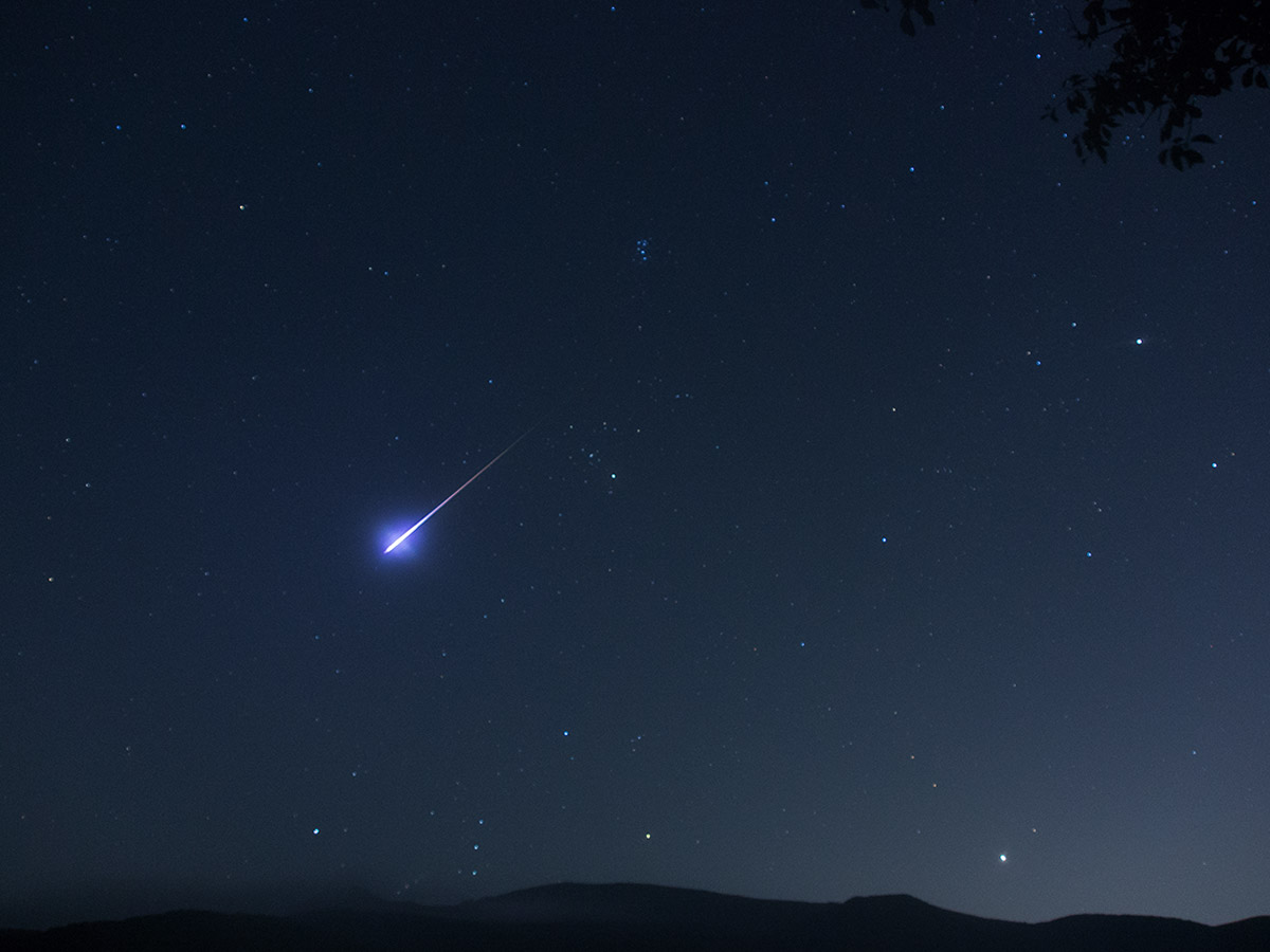 Difference Between Meteor and Shooting Star - Little Astronomy