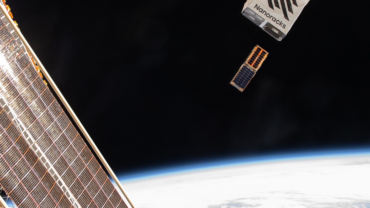 Emerging space agencies and innovative mission planning