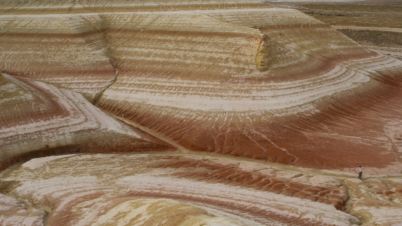 Layered rocks and channels in Jezero from orbital imagery showing ancient fluvial strata