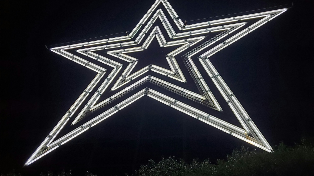 Vega and other A–G stars shown with their white to yellow-white colors