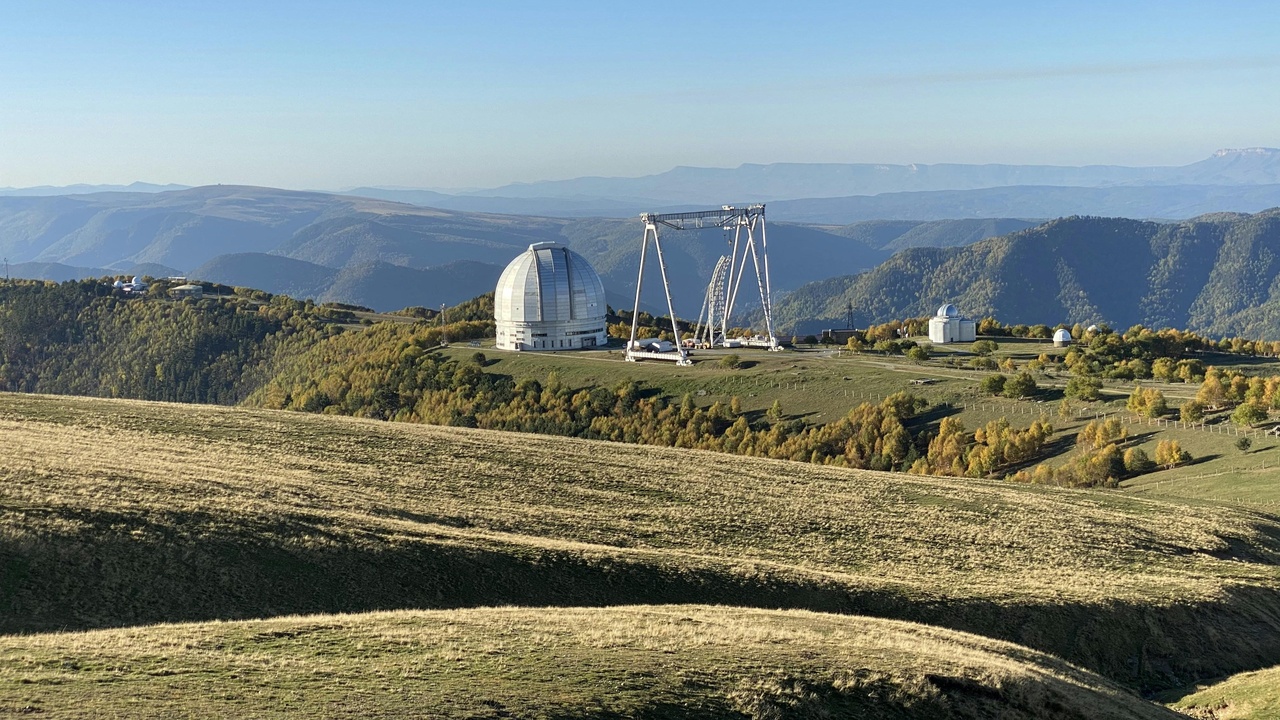 Composite showing Hubble, JWST, and a radio array with baseline lines